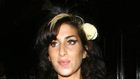 amy winehouse nip slip|amy winehouse 200307 